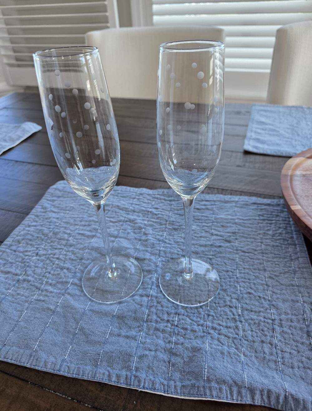 2 KATE SPADE By LENOX Larabee Dot CHAMPAGNE GLASSES / 10.25 Inch / DISCONTINUED